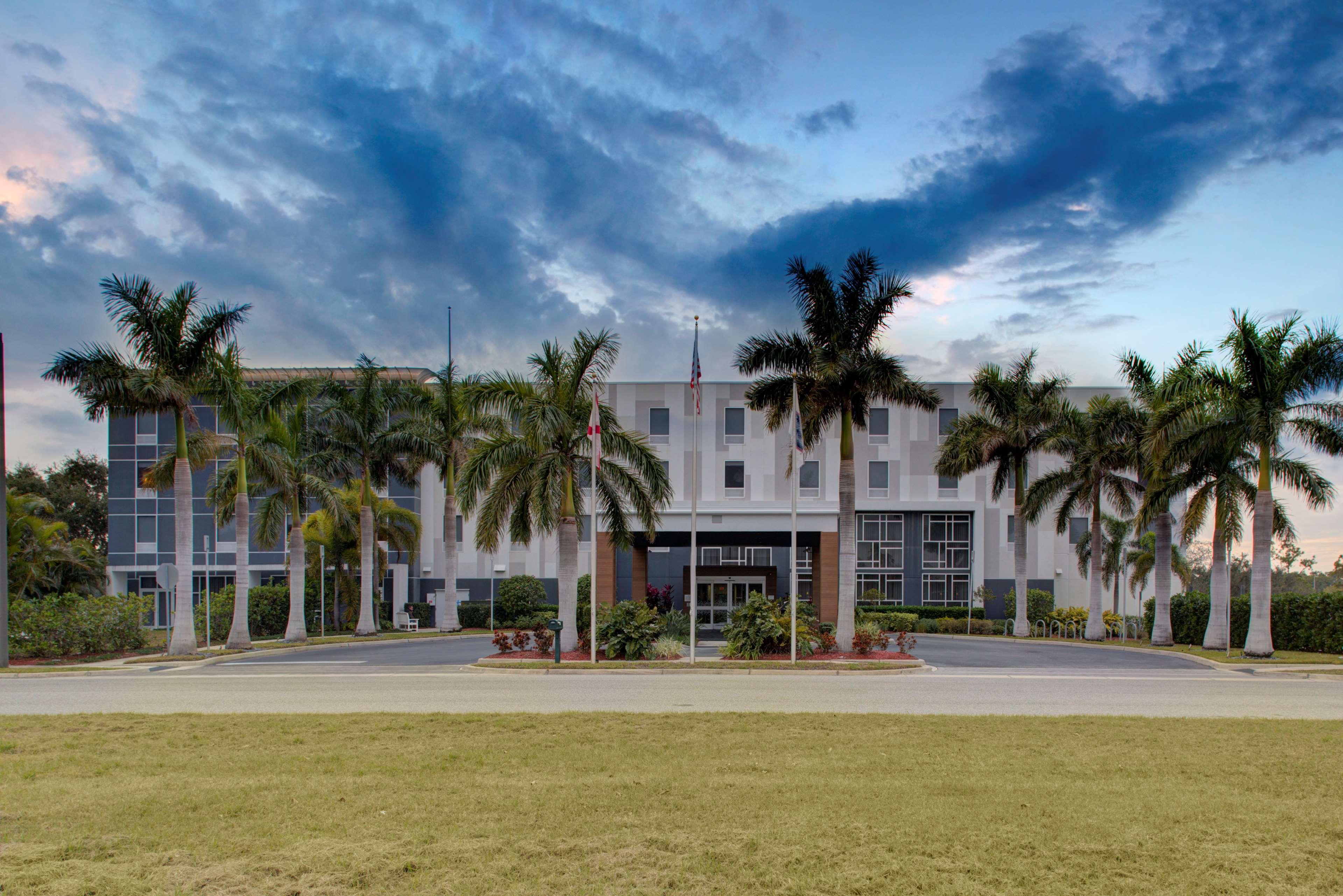 Hampton Inn & Suites Sarasota / Bradenton - Airport Exterior foto